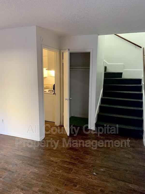 2904 Sweeney Ln - Photo 4 of 13