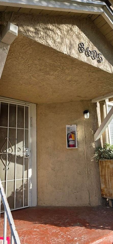 8605 Cypress Ave #4 - Photo 3 of 20