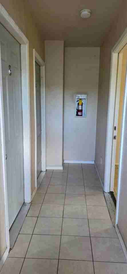 8605 Cypress Ave #4 - Photo 5 of 20