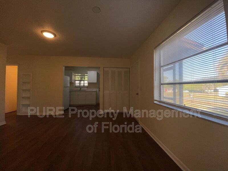 1922 W Freeman Pl - Photo 2 of 33