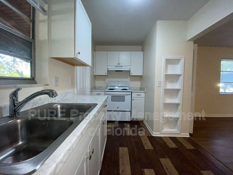 1922 W Freeman Pl - Photo 6 of 33