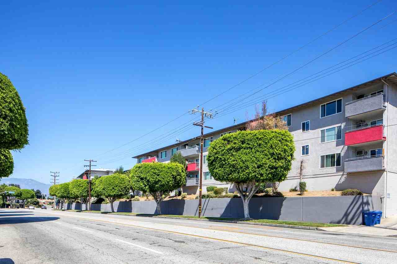 Garfield - Photo 4 of 36