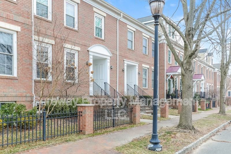 53 Malsbury St - Photo 2 of 23