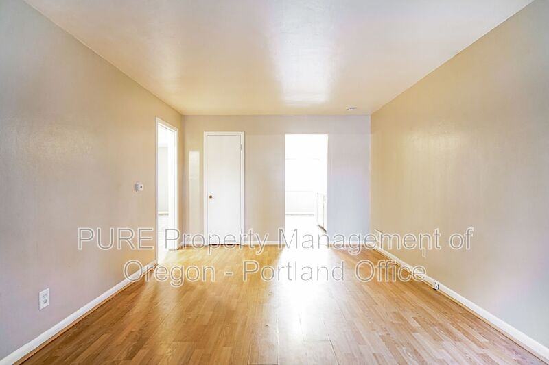 7008 N Amherst St #2 - Photo 7 of 19