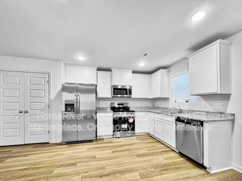 1513 Old Town Rd - Photo 7 of 22