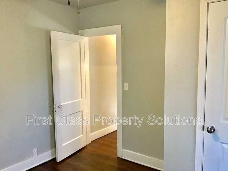 3125 Nw 14th St - Photo 7 of 17