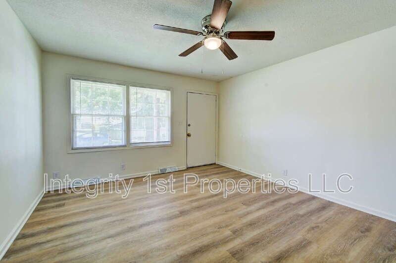 9002 Bayless Rd - Photo 3 of 14