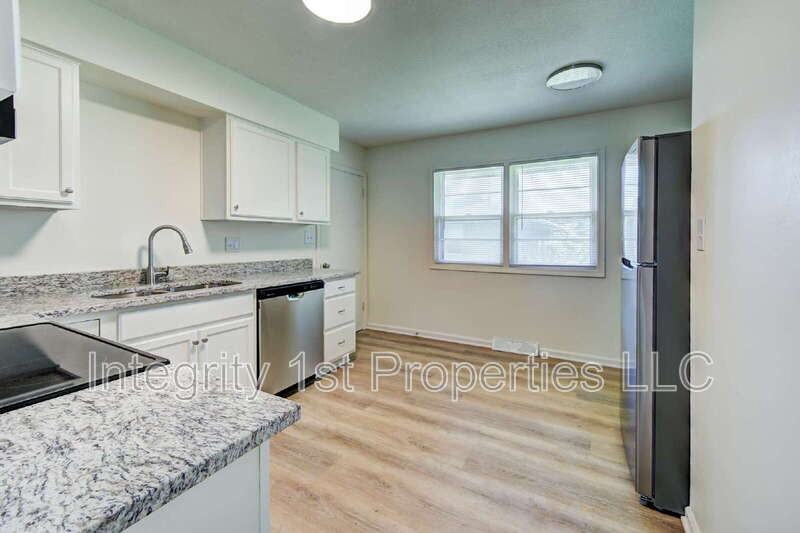 9002 Bayless Rd - Photo 4 of 14