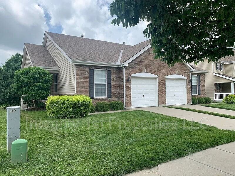 3645 Nw 84th Ter - Photo 2 of 6