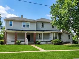 featured image of 908 E Main St
