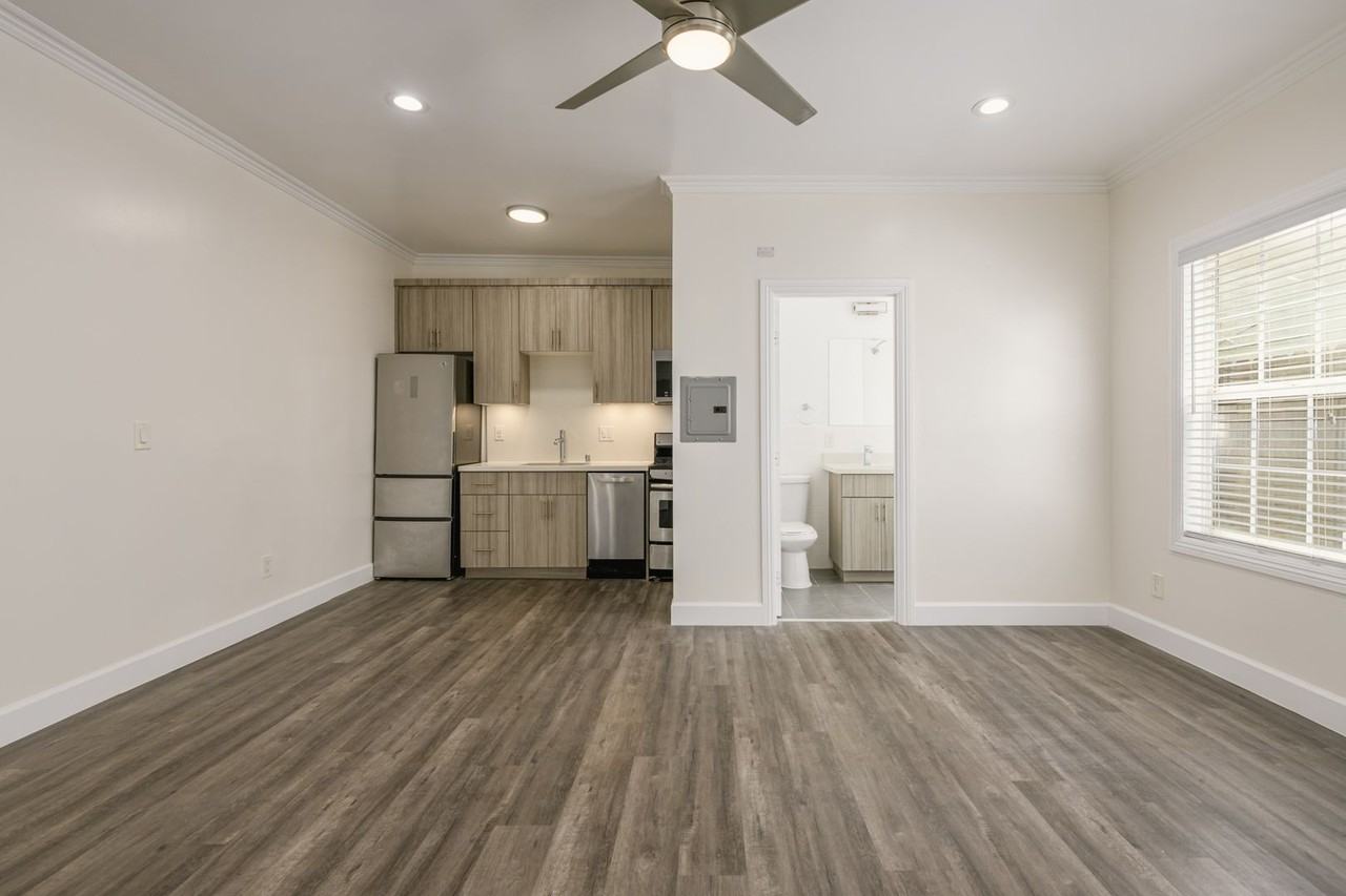 MC 1217 Berendo Properties LLC - Photo 2 of 17