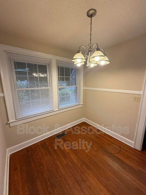 220 S Elm St #1 - Photo 5 of 6