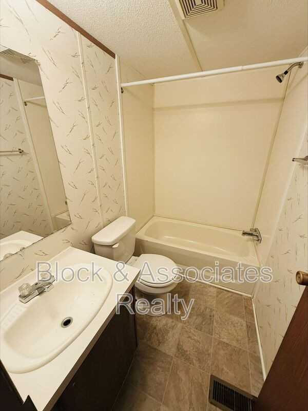 1066 Worthville Rd - Photo 6 of 7