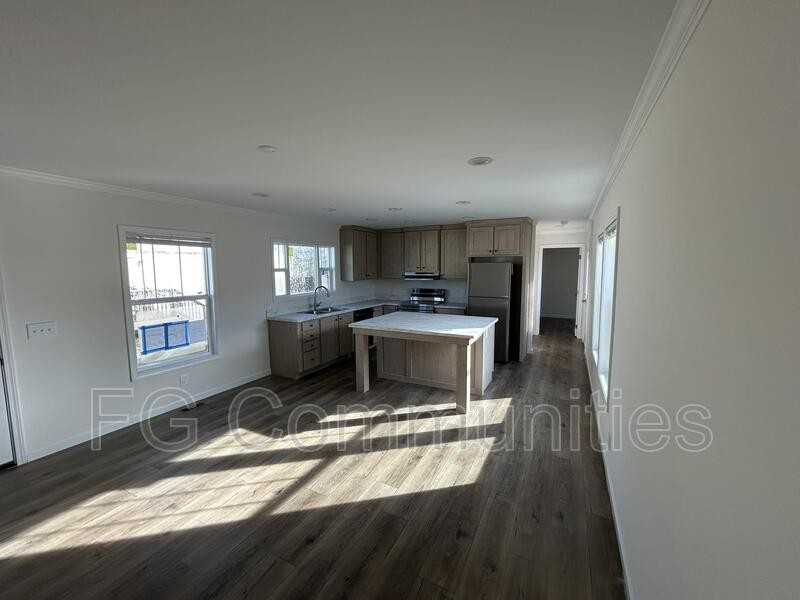 3220 Sutton Ln - Photo 7 of 24