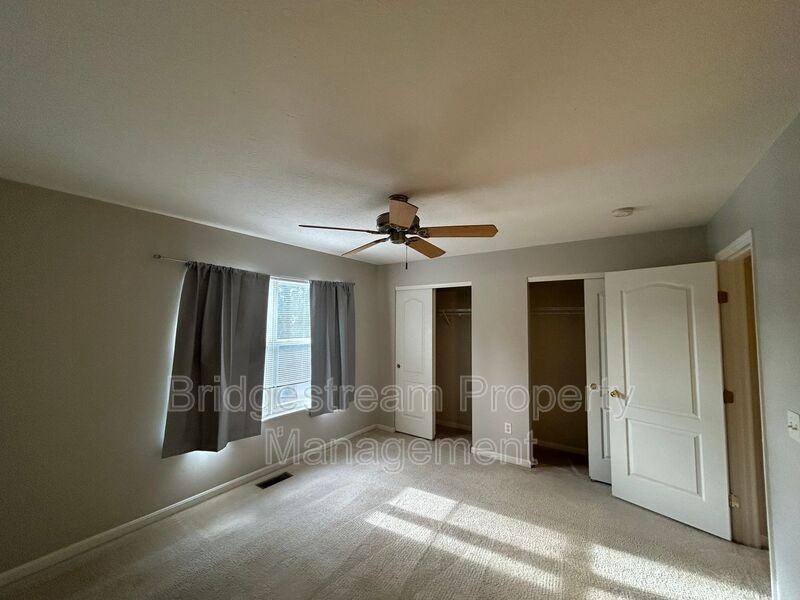 4391 Straight Arrow Rd - Photo 5 of 11