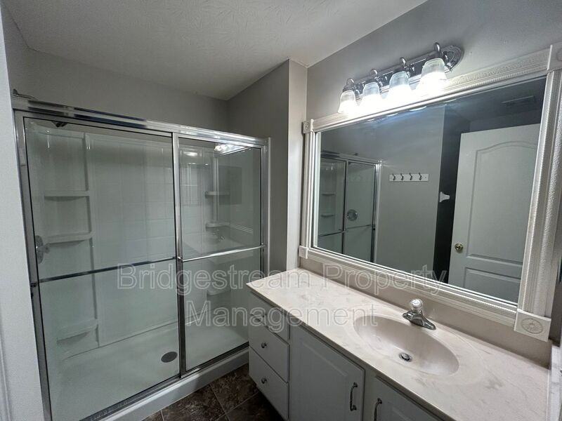 4391 Straight Arrow Rd - Photo 7 of 11