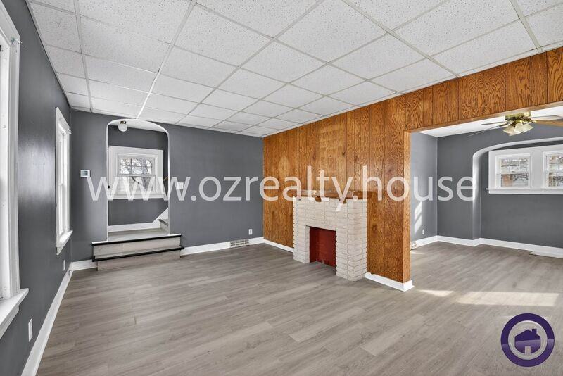 119 Carbon St - Photo 3 of 19