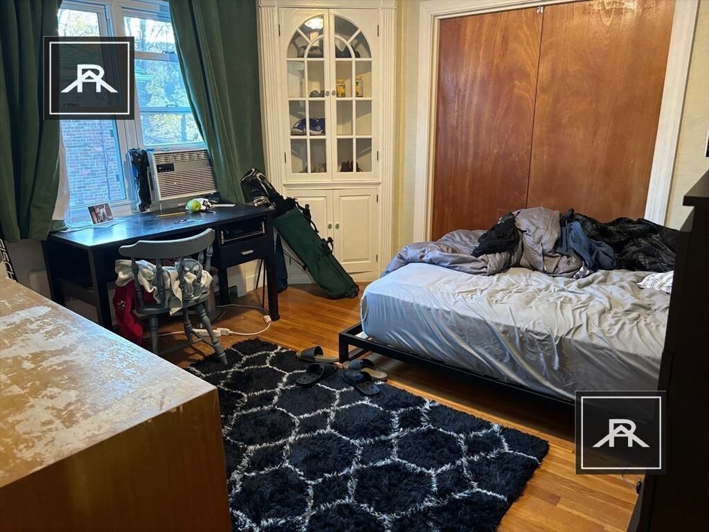 14 Caltha Rd - Photo 7 of 12