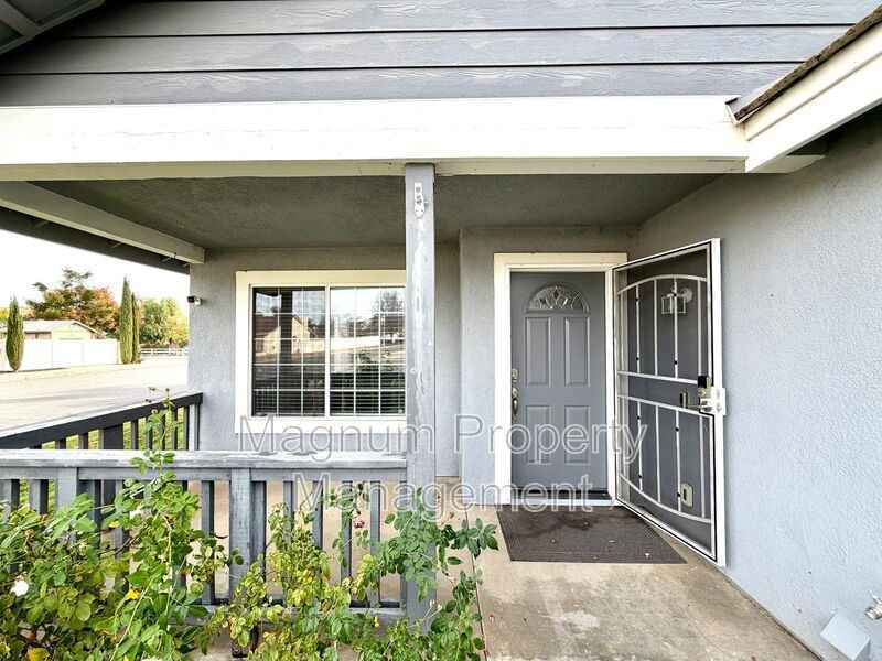 30594 Glaspell Ct - Photo 6 of 38