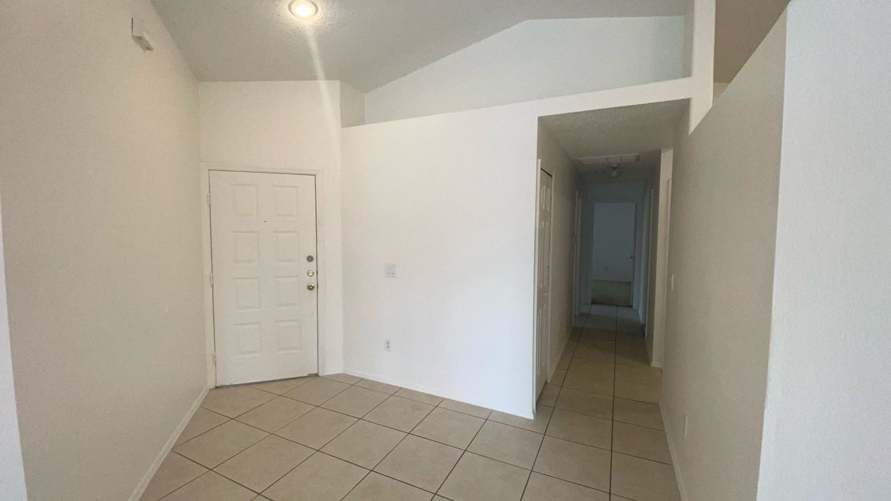 3236 Brewster Dr - Photo 3 of 21