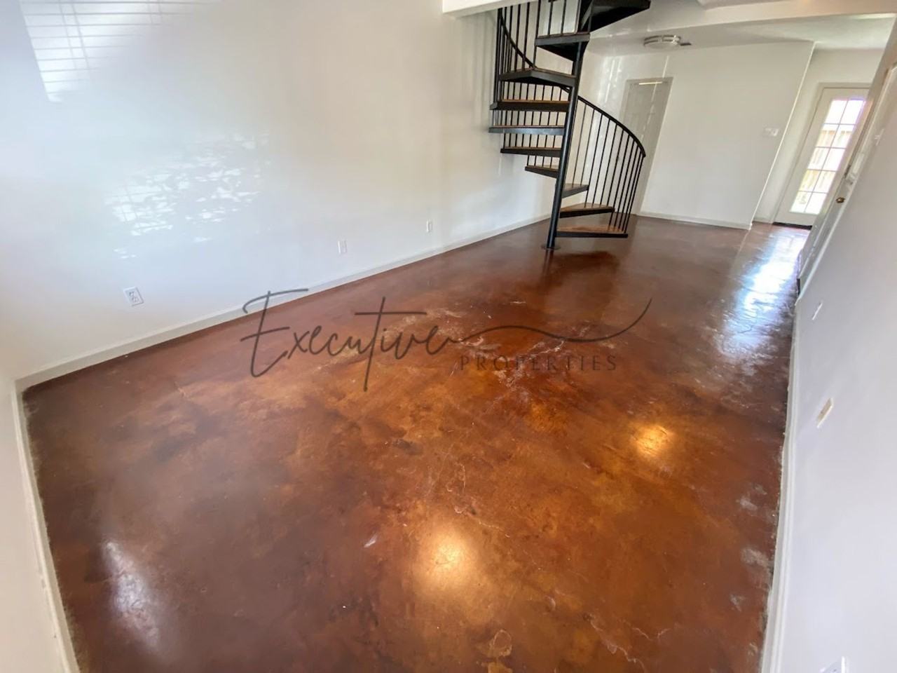 329 E Sale Rd - Photo 2 of 20