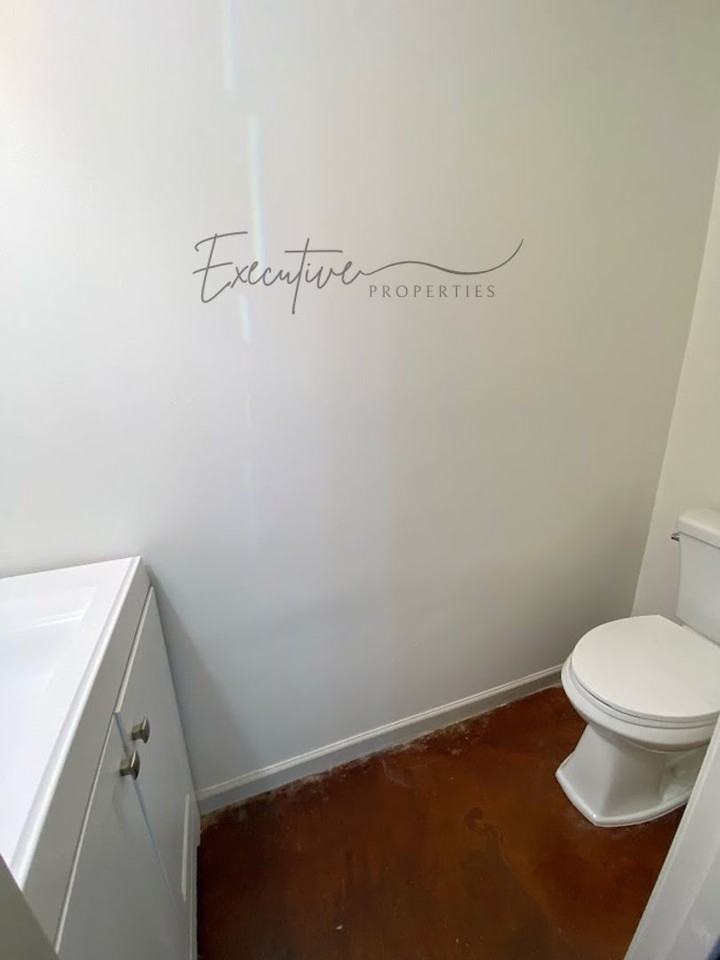 329 E Sale Rd - Photo 4 of 20