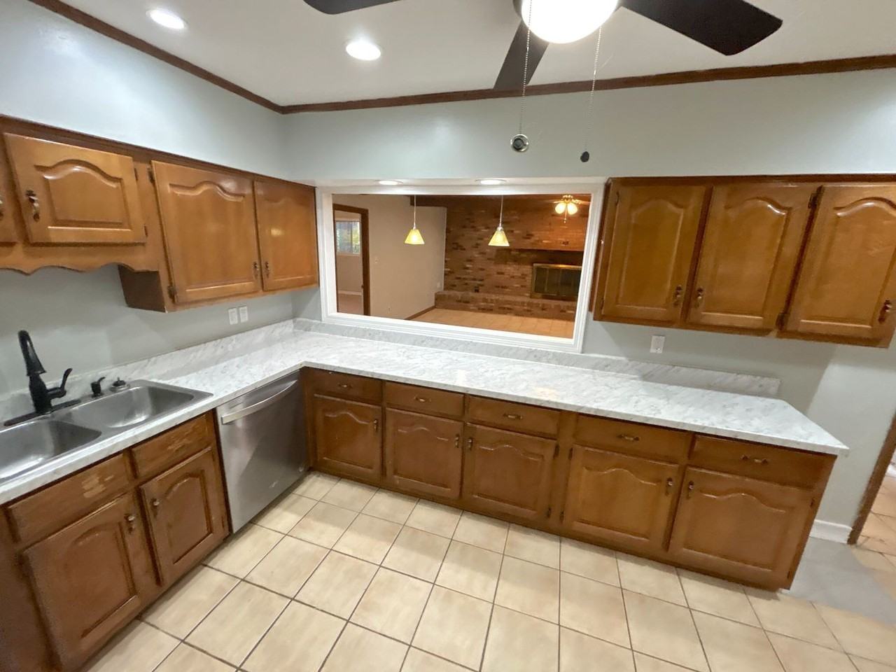 5366 Brantford Ave - Photo 3 of 13