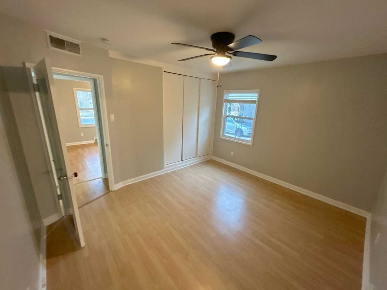 5366 Brantford Ave - Photo 5 of 13