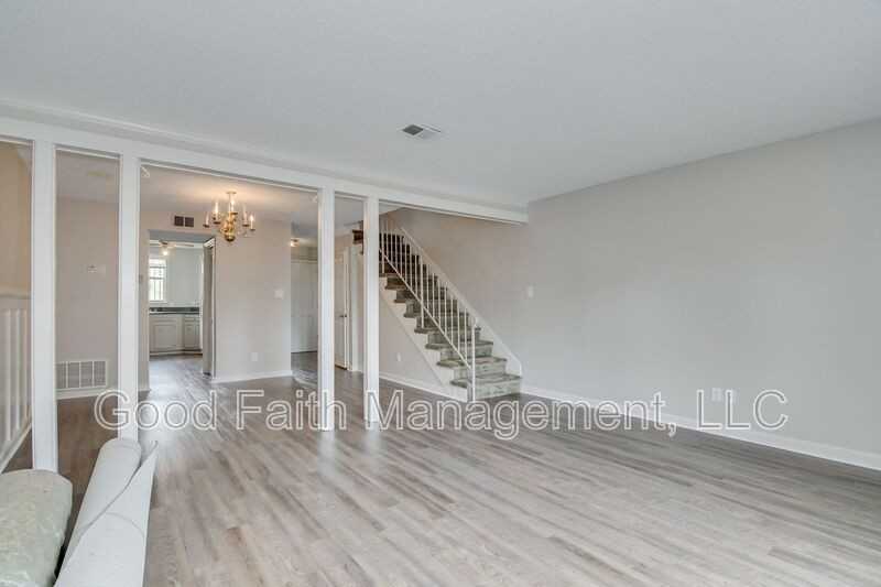 304 Greene St - Photo 7 of 21