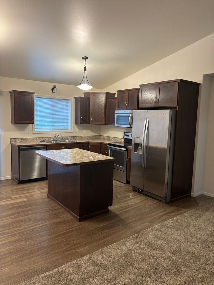 3116 27th St S - Photo 2 of 6