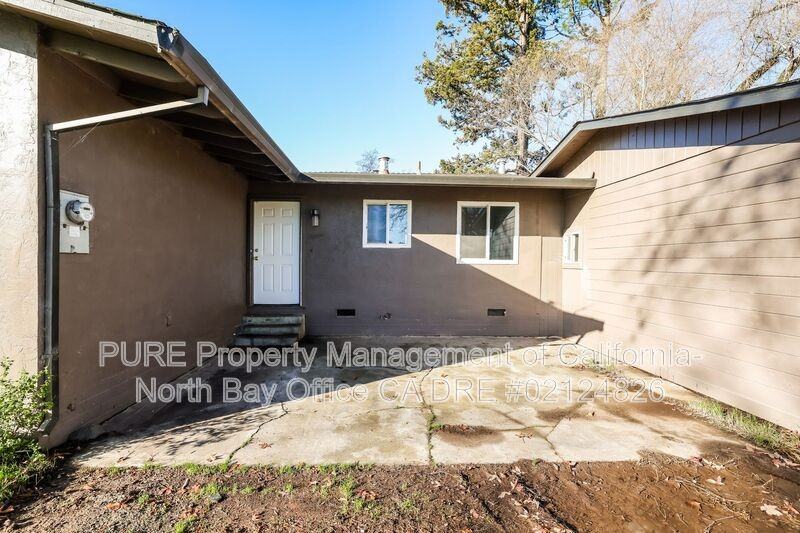 429 Sanford Rd - Photo 2 of 22