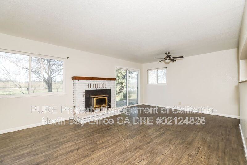 429 Sanford Rd - Photo 4 of 22