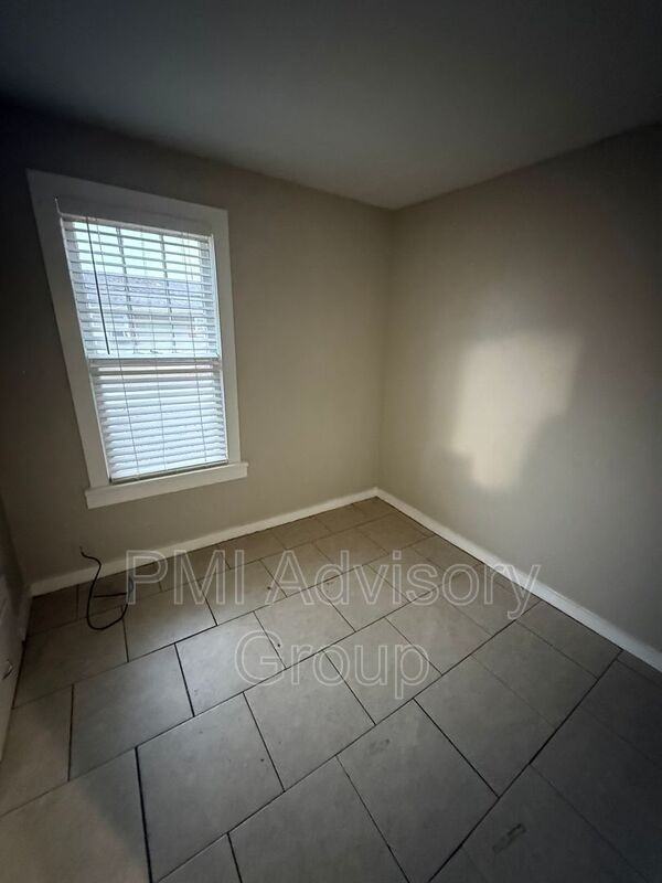 308 Chestnut St #9 - Photo 4 of 5