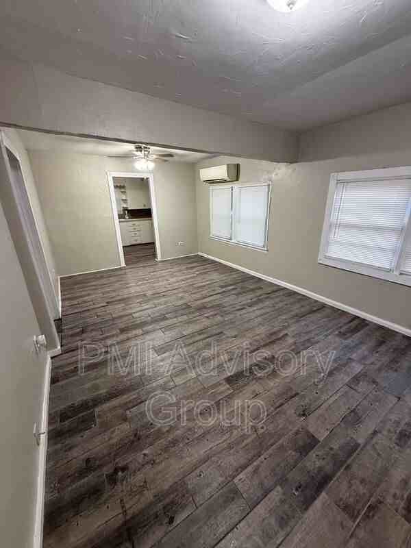 308 Chestnut St #9 - Photo 5 of 5