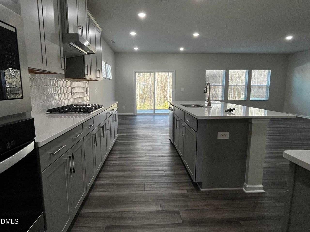 937 Avonmore Dr - Photo 2 of 24