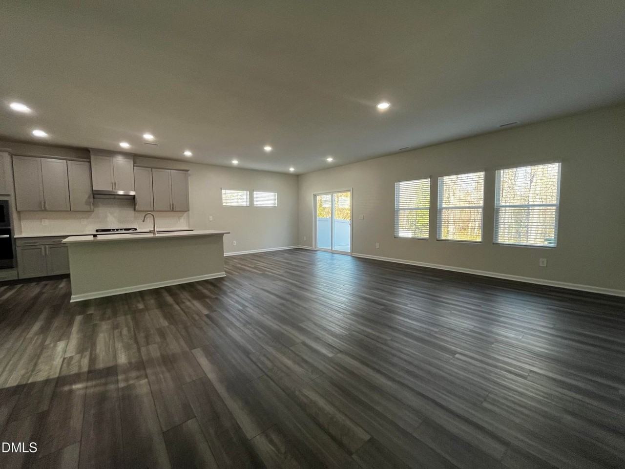 937 Avonmore Dr - Photo 3 of 24