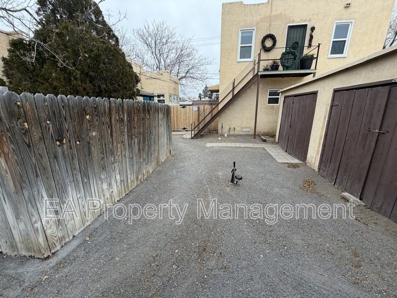 116 Maple St Se #1 - Photo 4 of 14