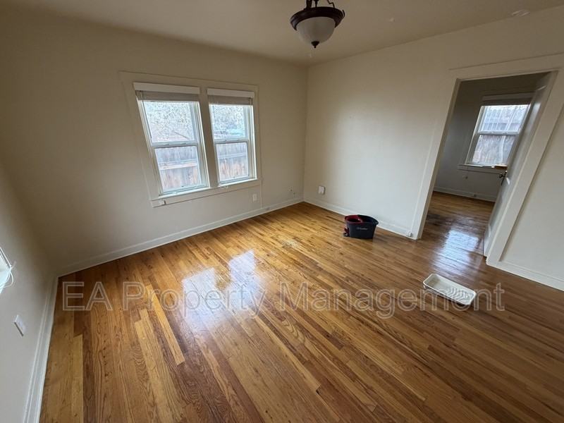 116 Maple St Se #1 - Photo 7 of 14