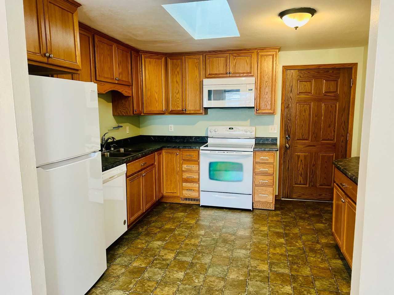 879 Depew St - Photo 6 of 28