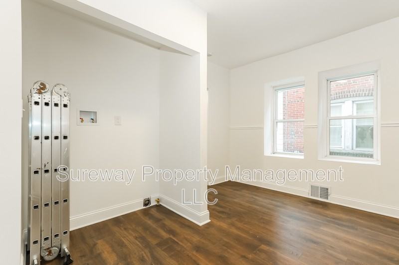 447 Pusey Ave - Photo 6 of 20