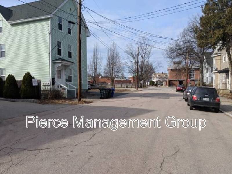 99 4th St #11 - Photo 2 of 3