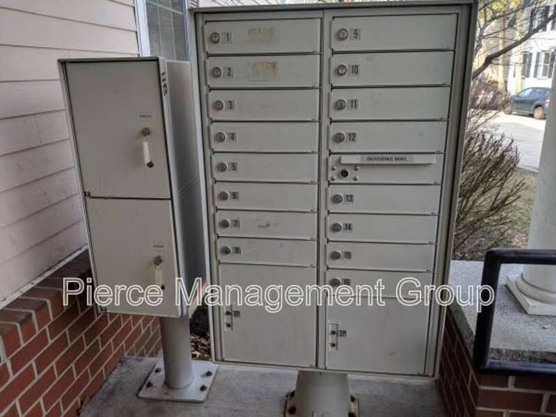 99 4th St #11 - Photo 3 of 3