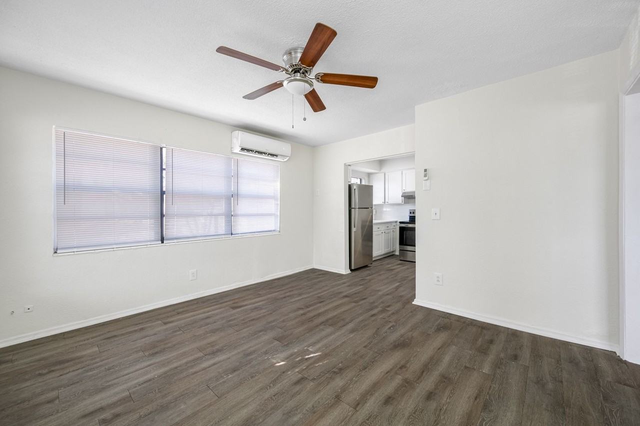 Kenwood Villas - Photo 2 of 50