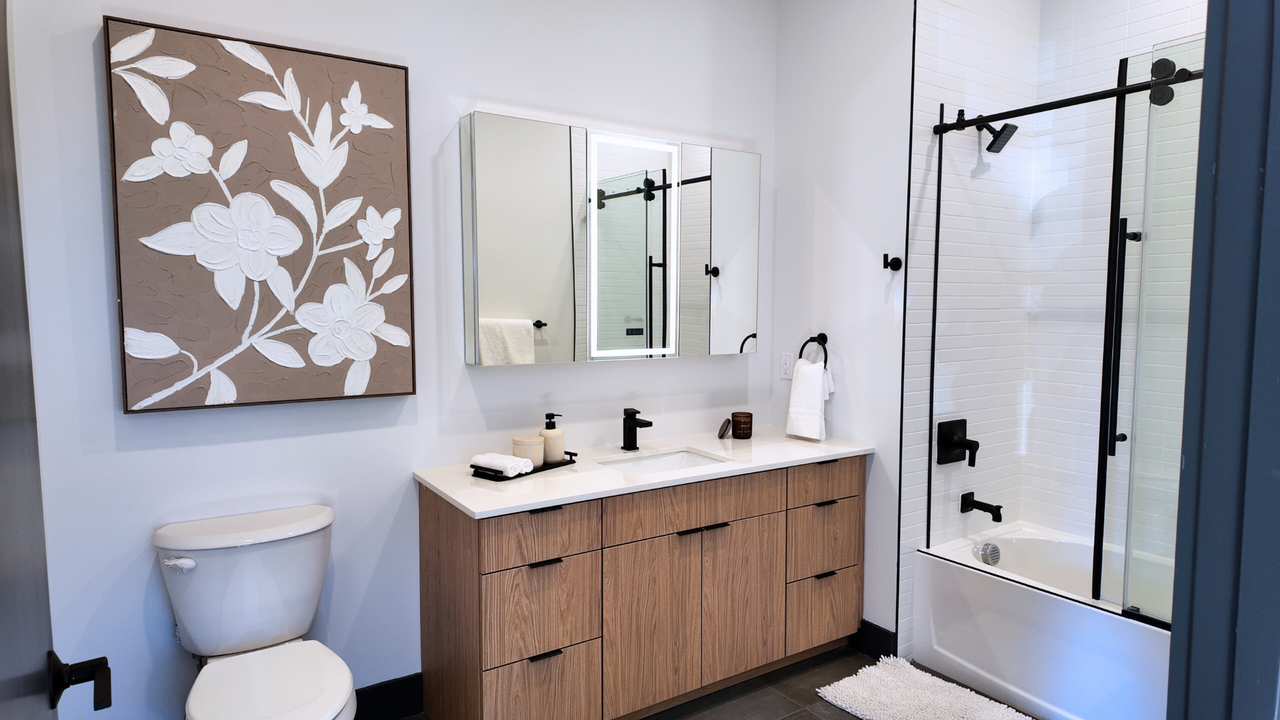 Lexington on Broadway - Photo 5 of 40