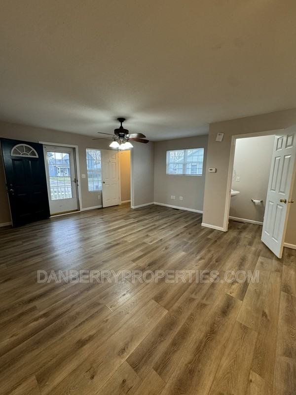 216 Madison Ave - Photo 3 of 15