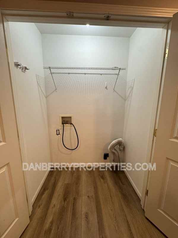 216 Madison Ave - Photo 6 of 15