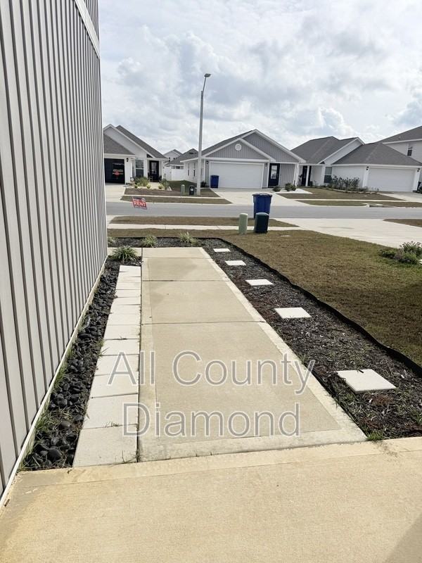 6599 Atkins Rd - Photo 2 of 46