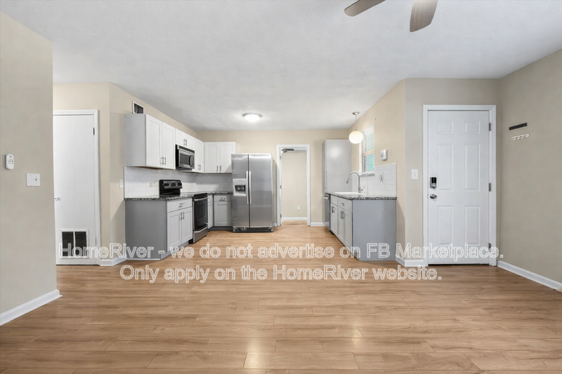 8004 Jasper Ave - Photo 7 of 15