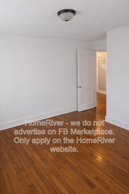 1021 Daniel St - Photo 2 of 12