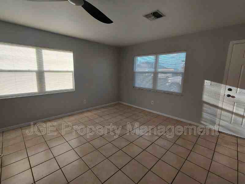 724 Northeastterrace - Photo 3 of 7